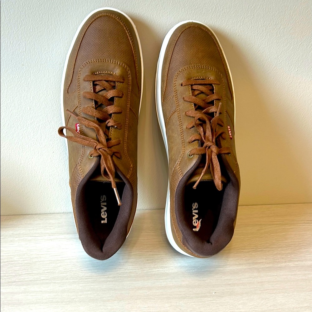 Levi's Brown Sneakers with Smooth  vegan Leather and Minimalist Design size 12
